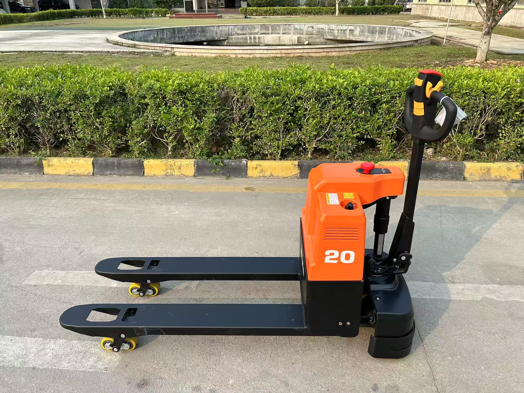 ခေတ်မီထောက်ပံ့ရေးကွင်းဆက်များတွင် သိုလှောင်ရုံနှင့် ထောက်ပံ့ပို့ဆောင်ရေး၏ အရေးပါမှု