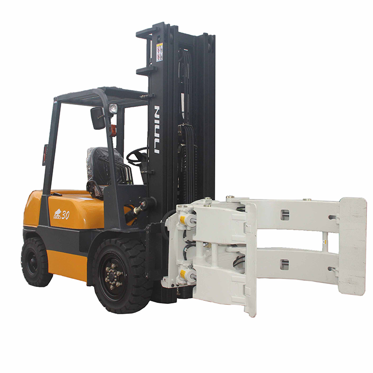 Diesel Forklift With Forklift Clamp Attachment